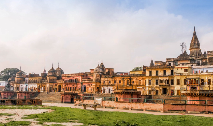 Ayodhya Ram Mandir- अयोध्या जायेंगे देवभूमि के राम भक्त – करेंगे पहला दर्शन