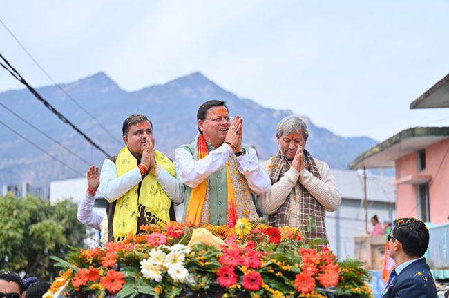 CM Dhami Road Show- मुख्यमंत्री धामी ने गोपेश्वर में किया भव्य रोड शो ,उमड़ा जन सैलाब