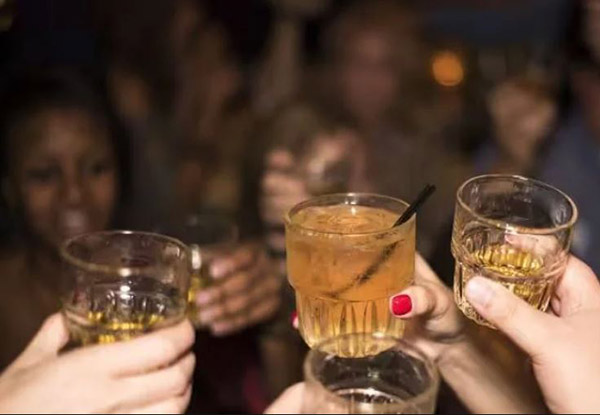 New Year Celebrations Uttarakhand- नए साल के जश्न में 14 करोड़ की शराब पी गए लोग