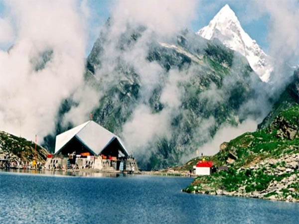 Hemkund Sahib Yatra 2025- 25 मई को श्रद्धालुओं के लिए खुलेंगे हेमकुंड साहिब के कपाट…