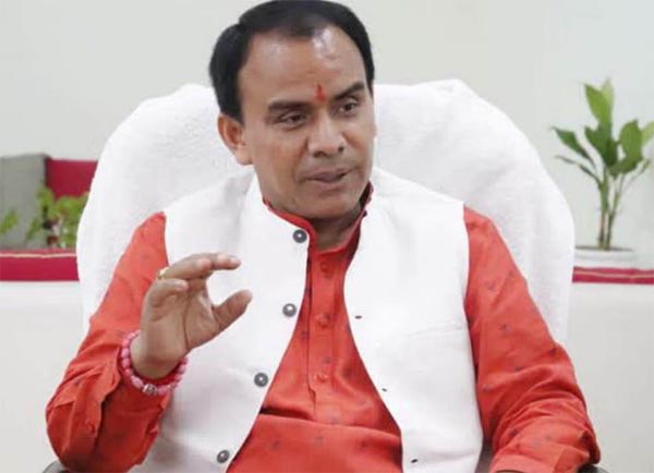 Education Department- उत्तराखंड में शिक्षा व्यवस्था डगमगाई, मुख्यमंत्री कार्यालय ने मांगा जवाब