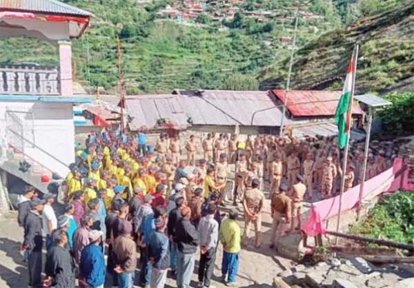 Disaster Relief Dharali- “दलदल और मलबे के बीच उम्मीद की राह बन रही है”