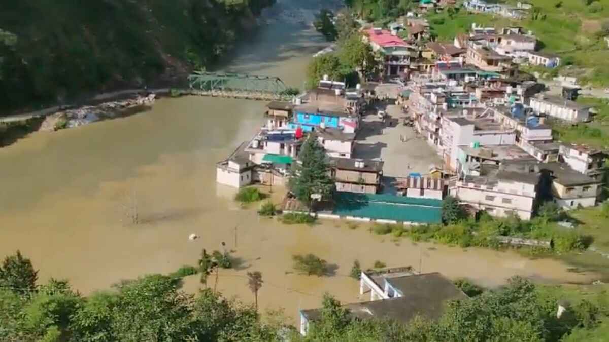 Yamunotri News- यमुनोत्री घाटी में बारिश से तबाही, 12वें दिन भी ठप है यातायात