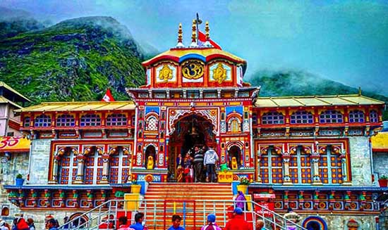 Badrinath Dham 2025- शीतकाल के लिए आज बंद हो रहा बदरीनाथ धाम