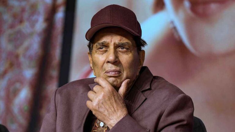 Dharmendra Last Rites