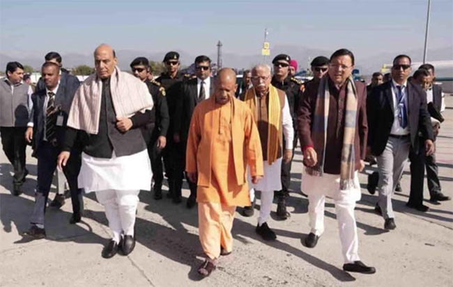 Gurudev Samadhi Mahotsav- उत्तराखंड पहुंचे राजनाथ सिंह, सीएम योगी और मनोहर लाल खट्टर